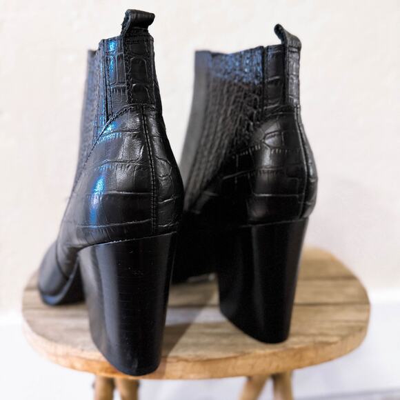 Marc Fisher Alva Croc Embossed Leather Block Heels Boots Black Old Money 7.5 NEW - Picture 7 of 11